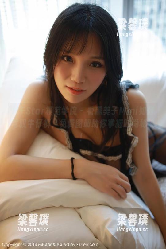 MFStar模范学院 - 看糯美子Mini如何驾驭牛仔裤，免费图册助你掌握时尚秘诀！