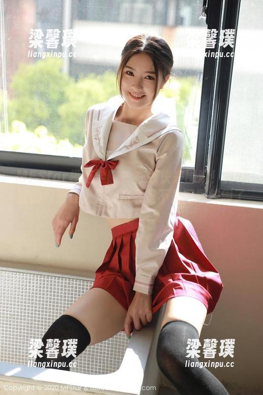MFStar模范学院 - 在线快来围观！韩好甜的校服让人怀疑自己是不是回到校园了？