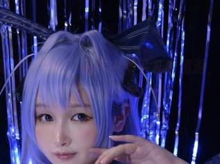 PAKI草莓酱与和服，图库中不平凡的邂逅，下载一下可能会有意外惊喜哦！