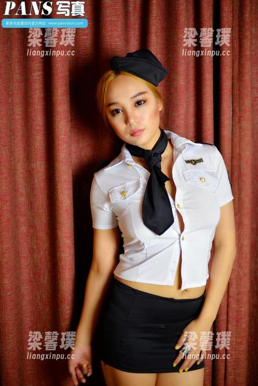 PANS写真-扶摇 PANS写真 - 看扶摇的红裙图片,瞬间让我想到‘如果裙子会飞,谁是她的超能力拯救者?’