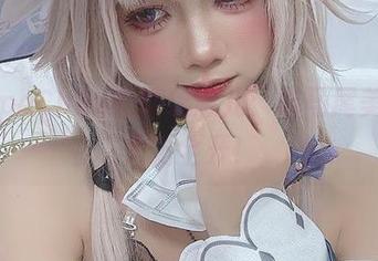 PoppaChan的新玩意儿：双马尾美图，火力全开！