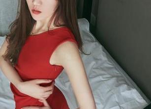 TouTiao头条女神 – 短裙的千种风情，娜依灵儿图包带你走进她的世界，赶快分享！