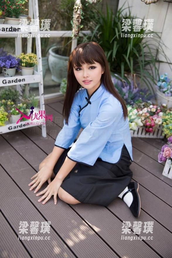 UGirls尤果网 - 李颜儿长腿套图：你能抵挡得住这双腿的魔力吗？