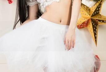 UGirls尤果网 – 夏天悄悄来临，杜小雨的写真合集让你忍不住想要跳进海里！