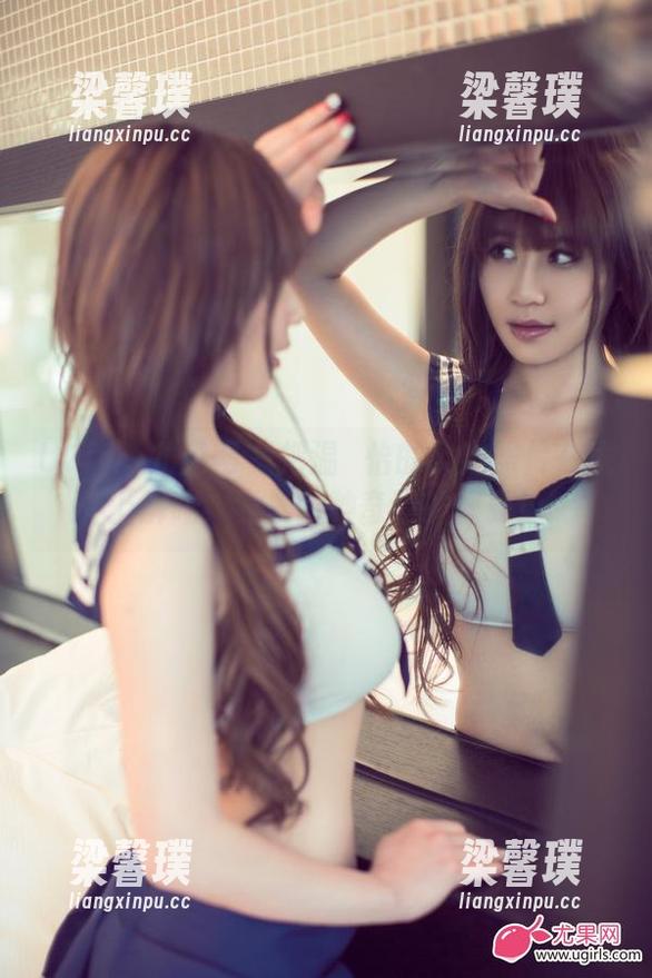UGirls尤果网 - 把温鈊怡的女友照片在线上解码，竟是一种奇特的感受！