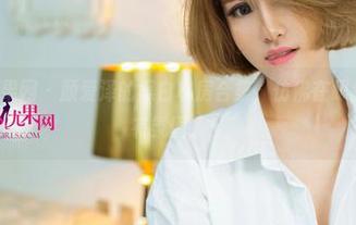 UGirls尤果网 – 颜爱泽的黑白私房合集，仿佛在跟我低语，太有氛围了！