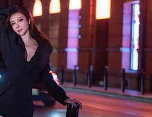Xiuren秀人网 – Carol周妍希校服美图更新，谁说校服不能性感？