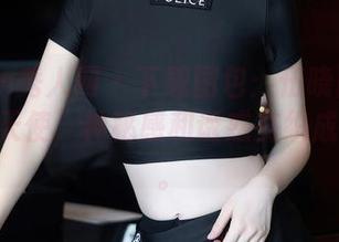 Xiuren秀人网 – 下载图包：伍晓丽Shirley的天使，神秘感和诱惑交织成了什么。