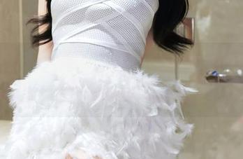 Xiuren秀人网 – 何梦兮Stacy的图包长期售卖：想要这样的私房体操服吗？