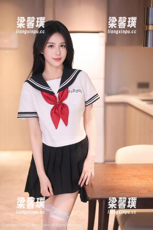Xiuren秀人网 - 杨紫嫣Cynthia的短裤写真集，让你在高清中感受别样的青春气息！