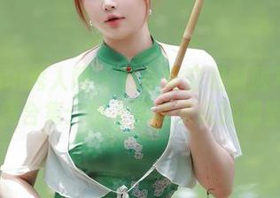 Xiuren秀人网 – 范小宣空姐制服写生私房合集：撞上那些未说的渴望