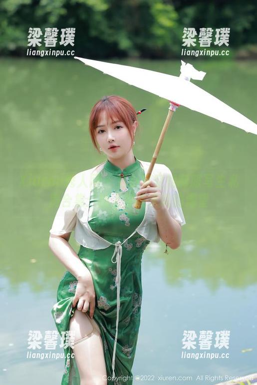 Xiuren秀人网 - 范小宣空姐制服写生私房合集：撞上那些未说的渴望