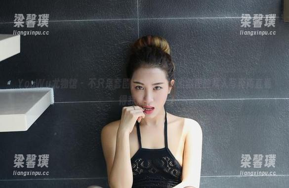 YouWu尤物馆 - 不只是套图，FoxYini孟狐狸的双人写真简直看得我心痒痒！