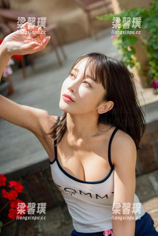 一起来看看：いくみ(育美)Fantia原图更新，2025年合集是否会让你心动？