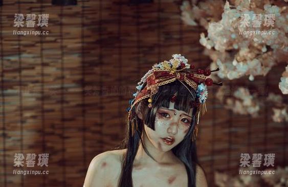 不止是一笑——一笑芳香沁的紫式部泳装原图，简直就是清凉一夏！
