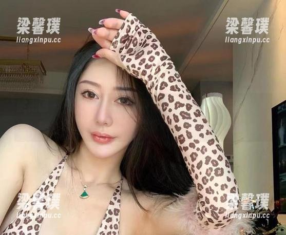 微密圈 - 不爱笑的赛琳渔网黑丝福利原图，回头率简直破表！我就是想低调分享一下！