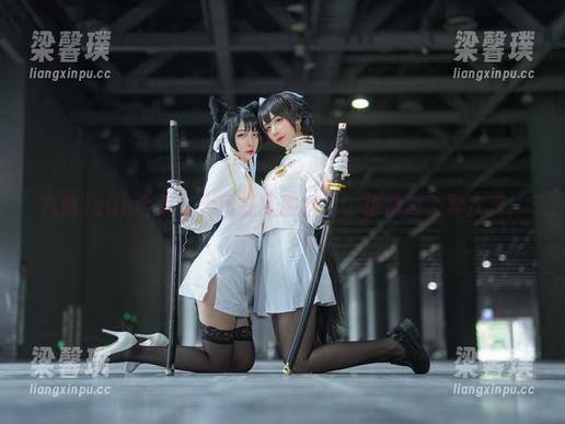 九曲Jean合集：大凤打歌服图片，仿佛进入异次元！