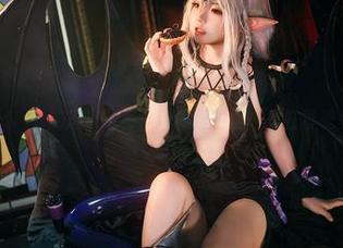 伊喵君_Nya的居家写真：这不是拍照，是在享受生活啊！