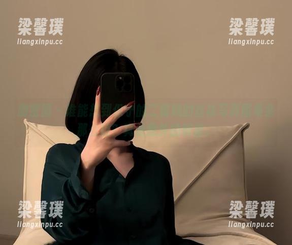 微密圈 - 谁能想到保守的二舅妈的丝袜写真图集会那么撩？真是意外的惊喜。