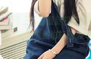 头条女神 – 看王竹的最新棉袜图册，有点小意外，袜子竟然也能这么好看！