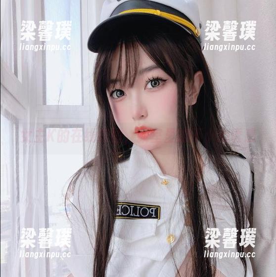 女主K 女主K的在线美图,教室里的不小心诱惑