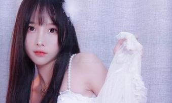 小小奶瓶儿黑白作品集，精选出那些让人停留的瞬间——你能在这些黑白里发现什么？