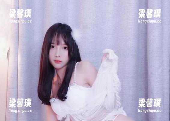 小小奶瓶儿黑白作品集，精选出那些让人停留的瞬间——你能在这些黑白里发现什么？