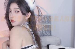 翻遍图库，真是找到了小小奶瓶儿的清纯画卷，简直美到窒息！