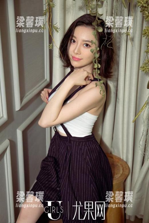 尤果网 - 夏乔的裸足作品，简直是对传统美的挑战，快来围观吧！