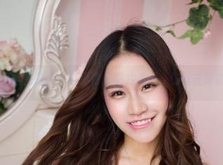 尤物馆 – 白色交响曲：艾小青的图片资源，仿佛在耳边轻声吟唱