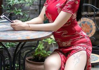 尤蜜荟 – 职业装风采：小茶茶tea的图片分享，让工作变成一场时尚秀！