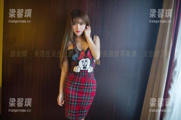 推女郎 - 失落在天台上的美丽：赵惟依最新写真集，太会撩了吧？
