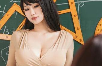 能不能不要这么会穿！星澜想来杯珍珠奶茶的OL制服作品简直迷人。
