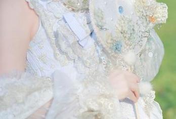 小溪竞泳写真大搬演，图包里的“是三不是世w”瞬间捧场！