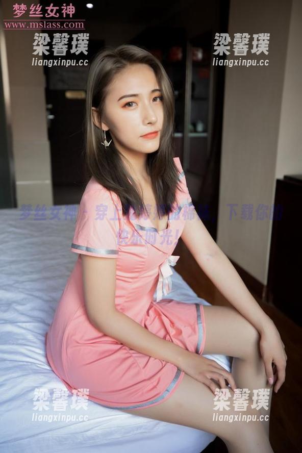 梦丝女神 - 穿上魏婷婷的棉袜，下载你的快乐时光！