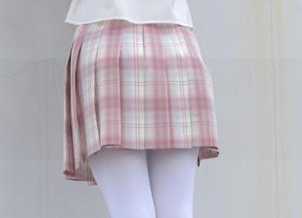 在浴缸里游荡，校服死库水的另一种生活——森萝财团写真探秘