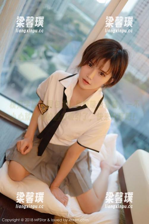 模范学院-甜筒晓彤 模范学院 - 图包里的甜筒晓彤套装,一不小心就被她的魅力吸引了,快来分享吧!