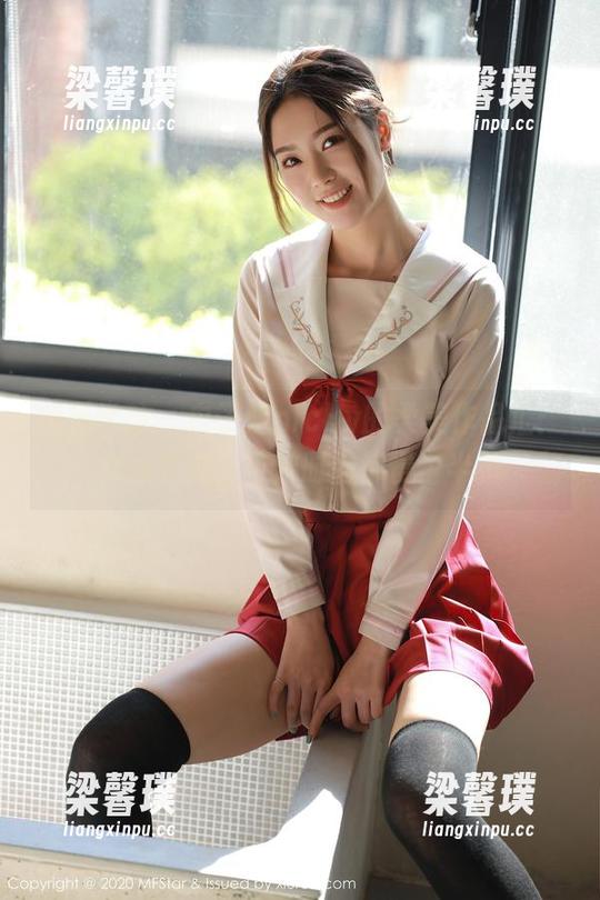 模范学院 - 白子嫣nicky的柔美作品汇：女孩精选，仿佛时间都慢了半拍