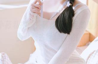 樱井小莜私拍：头等舱休息室的图片，看到就想去世界各地！