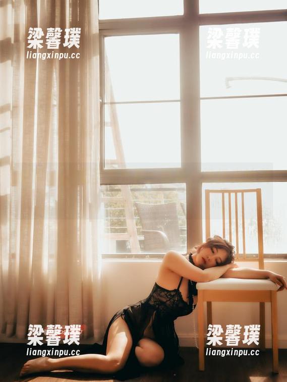 樱晚gigi无圣光写真：青鸾，没打光的美，也能撩到你。
