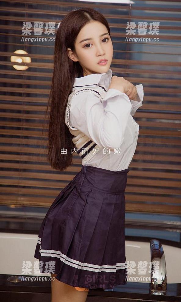 爱尤物 - 让徐莉芝Booty的高清写真集，带你体验拂面之风和小猫咪的心动！