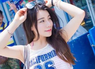爱蜜社 – 图片中的Nono酱：穿高跟鞋也能显得这么自然？