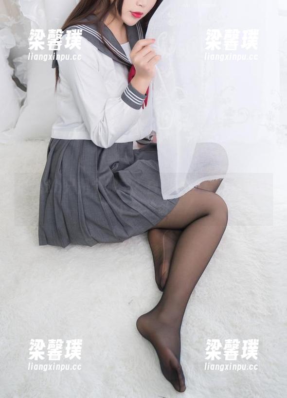谁说2b只是个数字？白烨烨的写真集等你下载验证