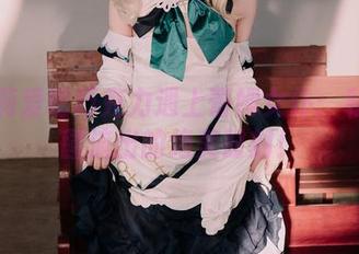 当白莉爱吃巧克力遇上蕾姆女仆：私拍原图流出的绝美时刻！