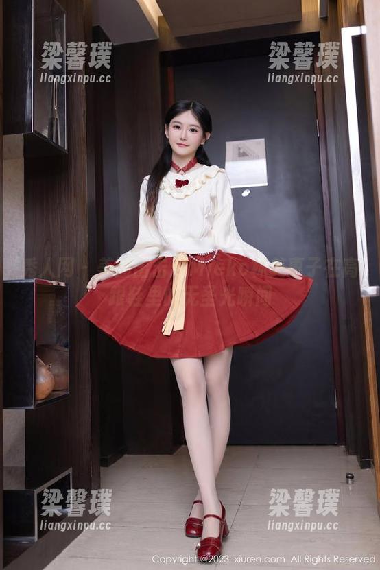 秀人网 - 美图出击：Mieko林美惠子在高跟鞋里的无圣光瞬间