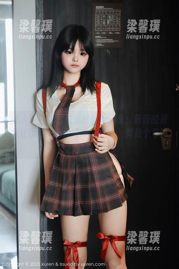 秀人网 - 凯竹姐姐户外作品集：最新的居然让我的灵魂开始wander，真是个奇妙体验！