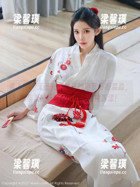 秀人网 - 无圣光、鲜活的浴室与桓淼淼，图集里的玩味瞬间让人心神荡漾！