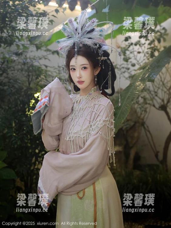 秀人网-陈巧蓓isabella 秀人网 - 这个网袜合集真的迷人,陈巧蓓isabella用她的写真让人心跳加速!