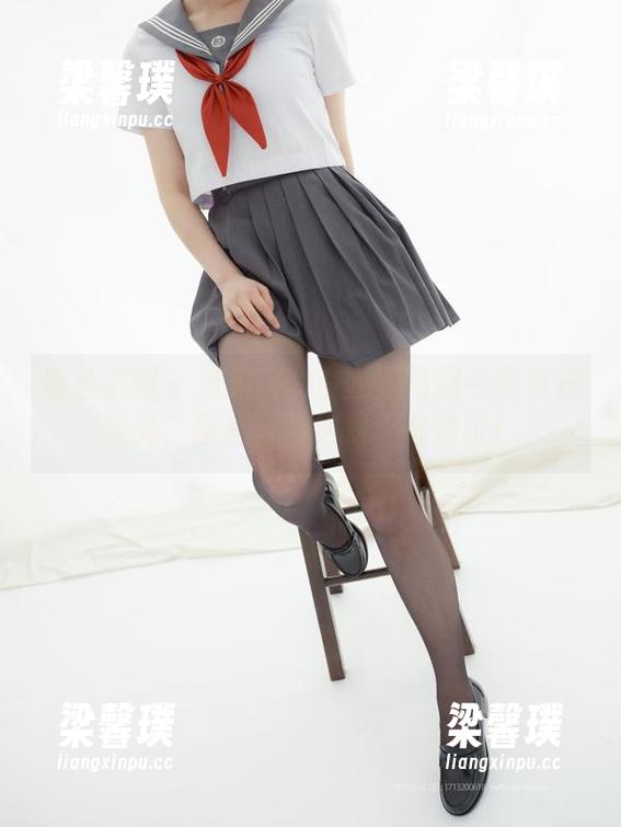 紧急企划 - 见希w的白丝双马尾今天也在发光，图片分享绝对不容错过！