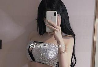 微密圈 – 更新更新，脸红Dearie的照片又将我带入了一个意境十足的梦境，真是让人想隐身在她的每一帧里。